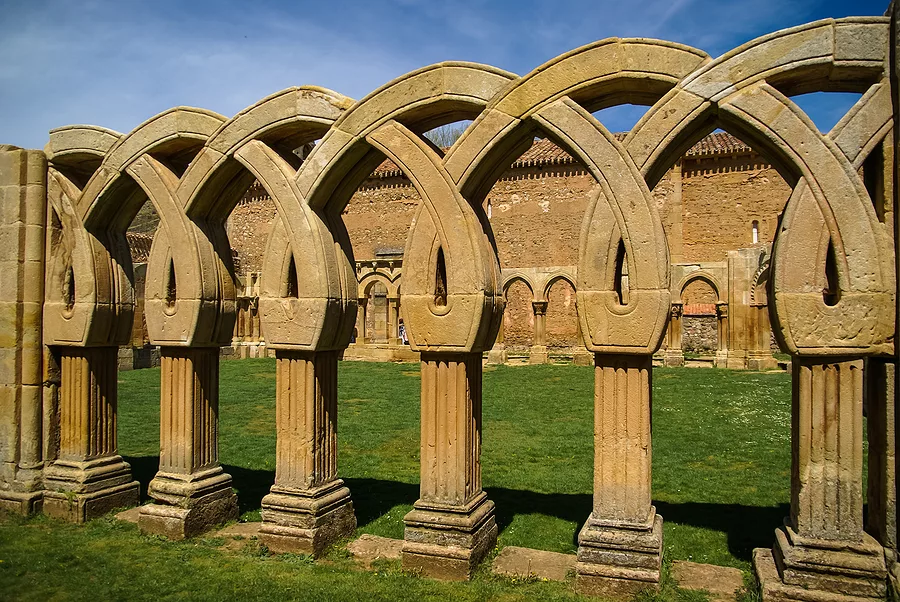 Arcos del monasterio de San Juan de Duero en Soria